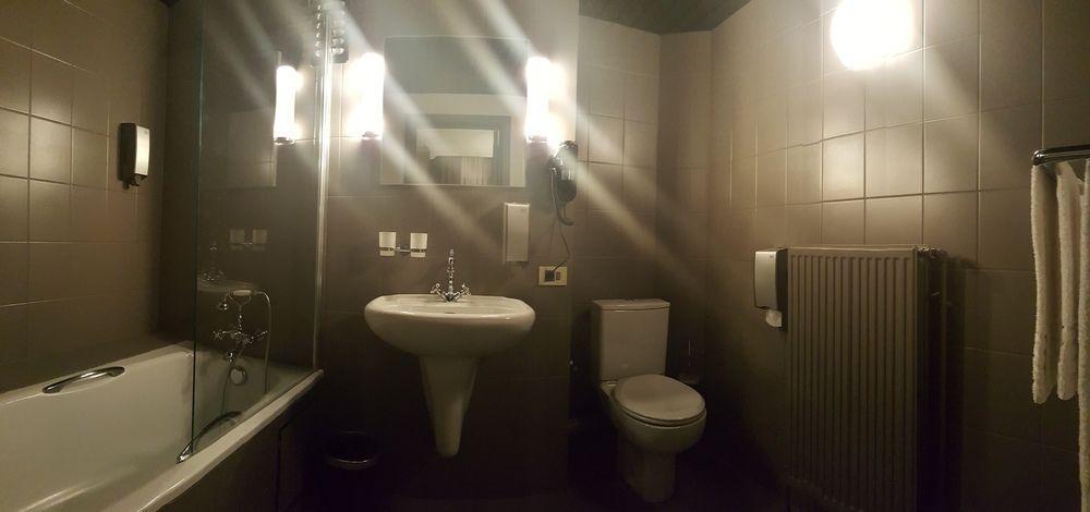 Hotel Le Chantecler بروكسل المظهر الخارجي الصورة